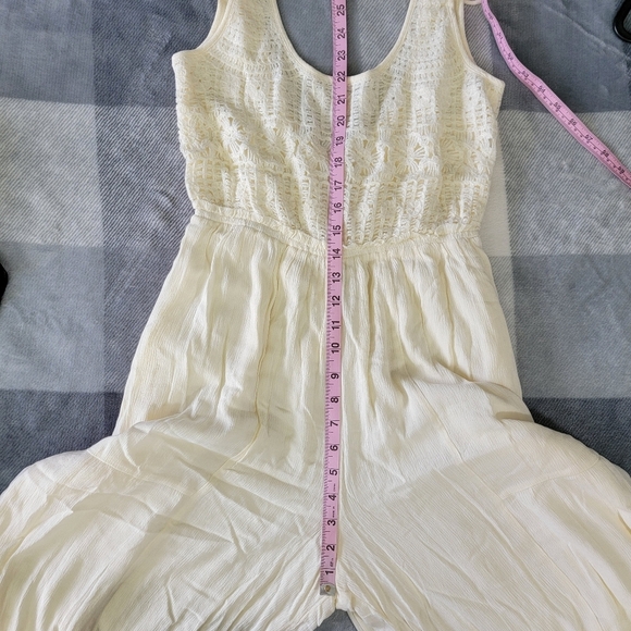 NWT Lovestitch Ivory 1 Piece Jumpsuit Wide Leg Gauzy Crochet Top Pockets Size S - Picture 13 of 16